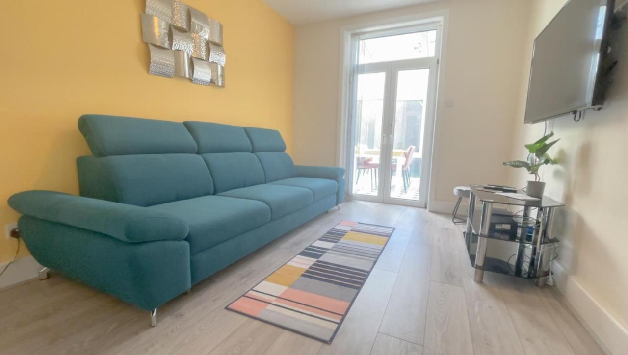 Large 3 Bedroom & 2 Bath - Ground Floor With Parking Bournemouth Exteriör bild